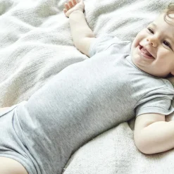 Best JBS OF DENMARK Baby Body i bambus - Lys grå melange