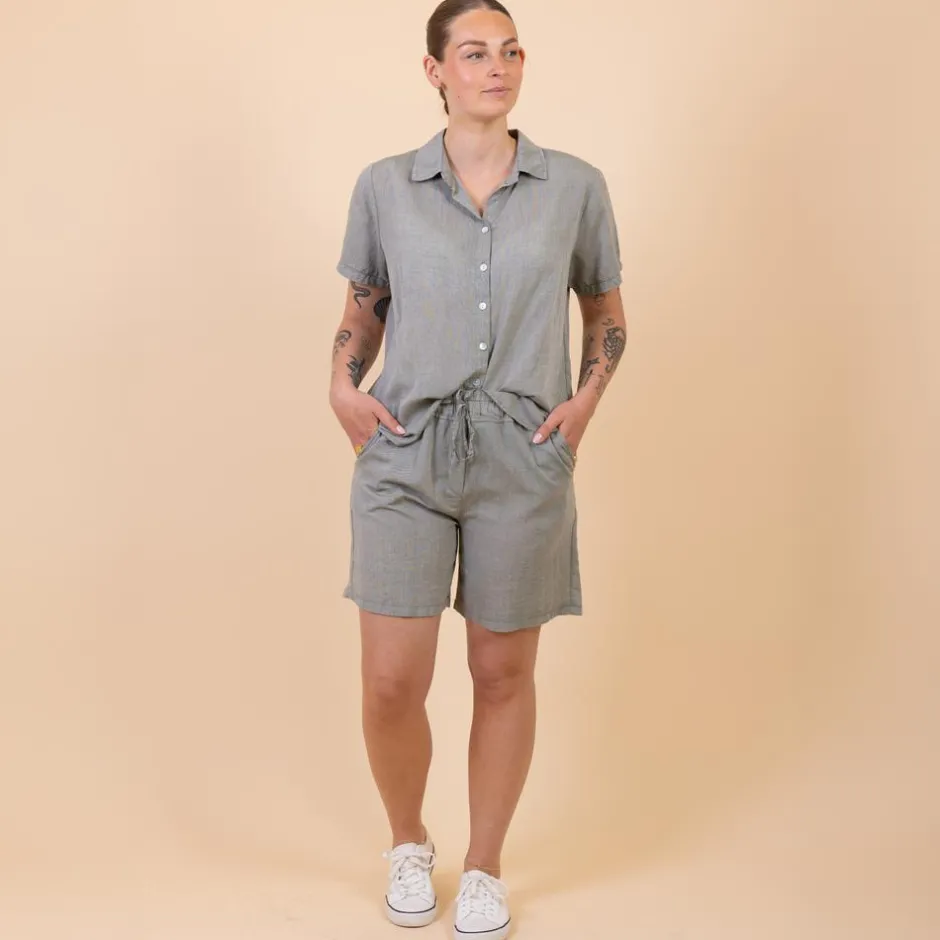 Online NN Leonora Dame Kortærmet skjorte i hørmix - Green