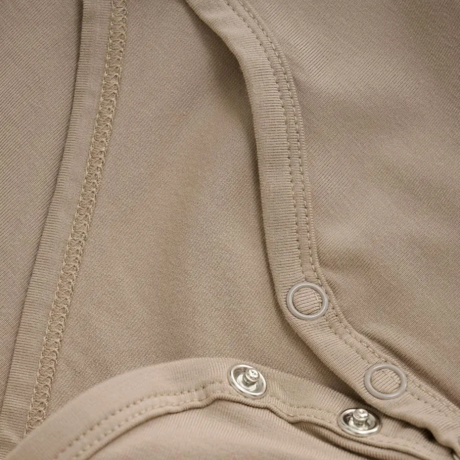 Best Minymo Baby Body i bambus - Simply Taupe