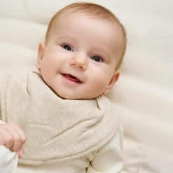 Clearance Pippi Baby Savlesmæk i økologisk bomuld - Offwhite